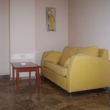 Hotel Al-Yussana Lucena Esterno foto
